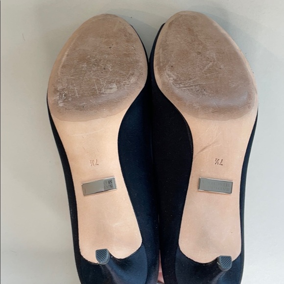 Badgley mischka black satin evening pumps 7.5 - Picture 6 of 8